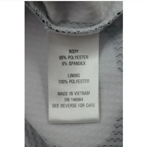 🗻- NWT Signature by Robbie Bee sz Large petite Blue & White Floral Textured… - Picture 5 of 7